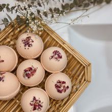 Load image into Gallery viewer, clay bather | petal